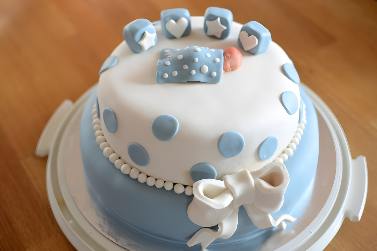 recept-pa-bla-baby-shower-tarta