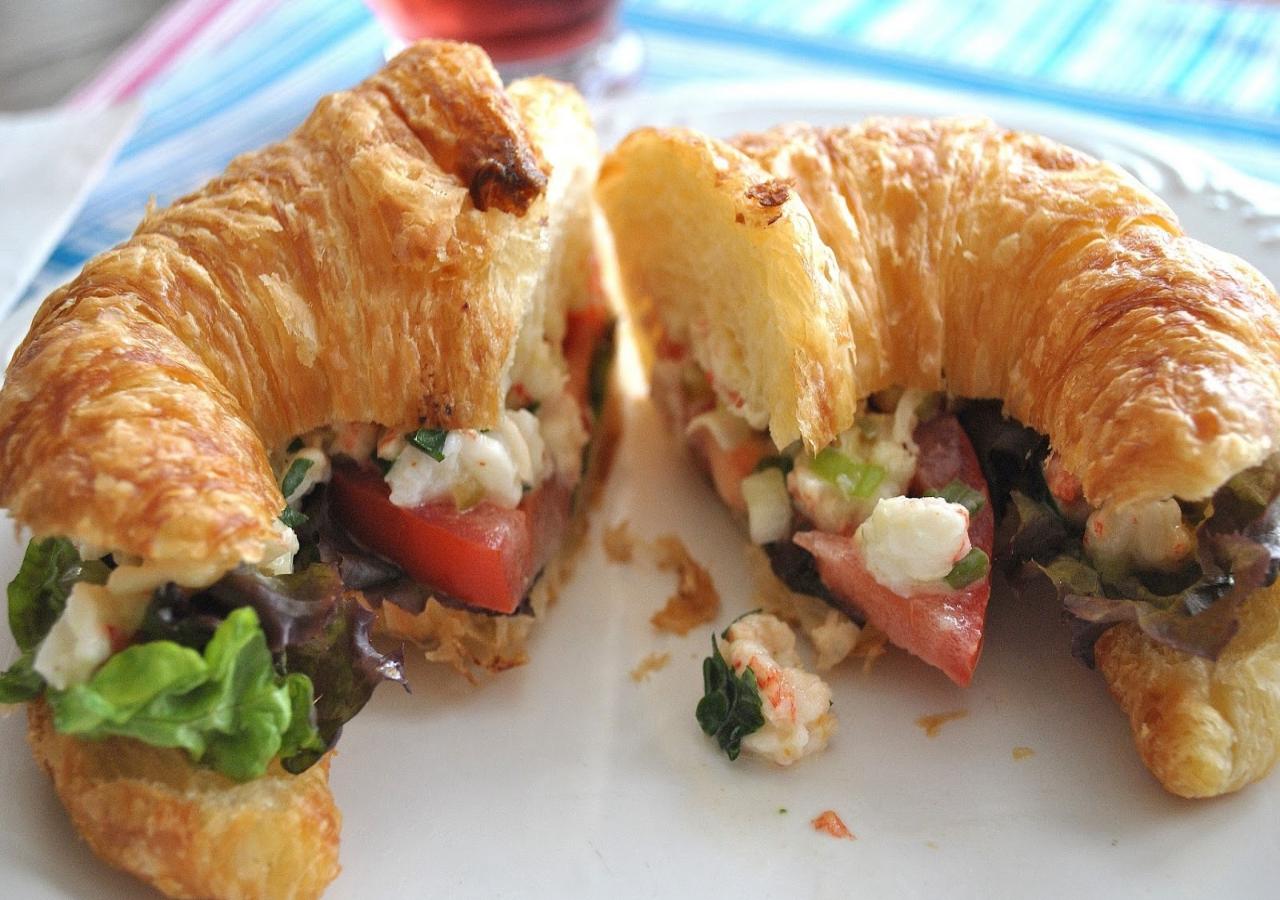 recept-pa-raksallad-med-croissant